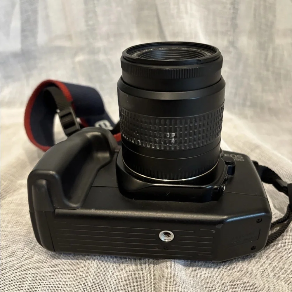 Canon EOS Rebel S 35mm Film Camera with EF 35-80mm Zoom Lens Untested